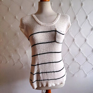 Pullover Knit Top / Size Small Petite (SP)